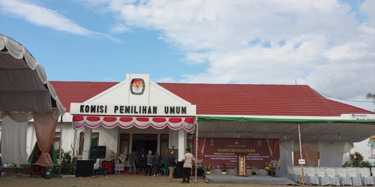 Hingga Pukul 16.00 Wita Hari Pertama, Belum Ada Paslon Bupati-Wabup yang Mendaftar di KPU Bolmut