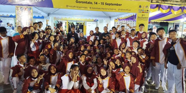 SMPN Molibagu Sabet Juara 2 dalam Kejuaraan Hulonthalo Marching Festival di Gorontalo