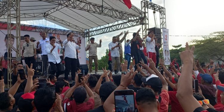 Tumpah Ruah, Massa Pendukung dan Simpatisan IDEAL Padati Lapangan Momalia Dua