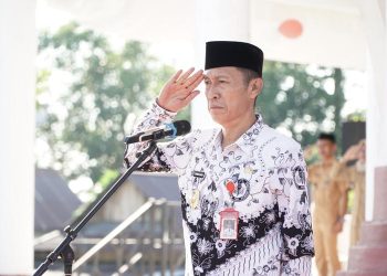 Di Momentum HGN, Bupati Iskandar Kamaru Ungkap Bangga Jadi Anak Seorang Guru