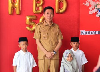 Wujud Syukur di HUT ke-50, Bupati Iskandar Kamaru Gelar Khitanan Massal Gratis