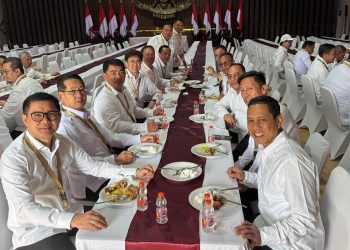 Bersama Kepala Daerah Lainnya, Bupati Iskandar Kamaru Ikut Retret di Magelang