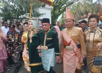 Resmi Bertugas, Yusra Alhabsyi dan Dony Lumenta di Jemput Secara Adat