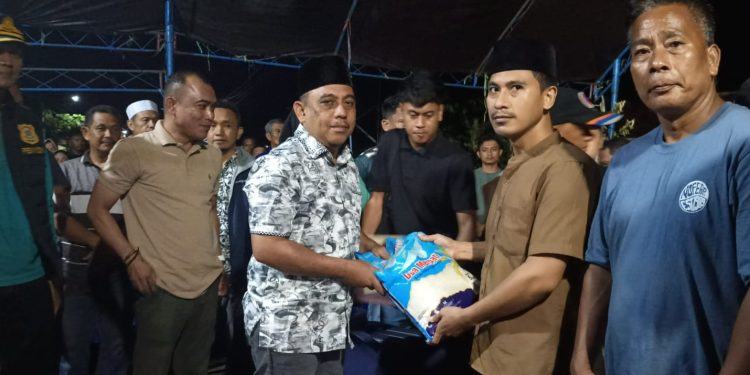 Ringankan Beban Korban Kebakaran di Desa Bakan, Bupati Bolmong Hadir Berikan Bantuan
