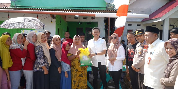 Momen HUT Helumo, Gerakan Pangan Murah Pemkab Bolsel Diserbu Emak-emak