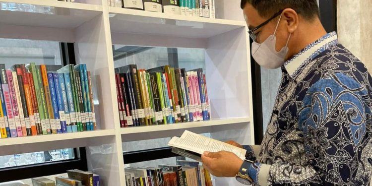 Wujudkan SDM Unggul, Bupati Bolmut Gagas Program Sekolah Cerdas dan Bantuan Biaya Masuk Perguruan Tinggi