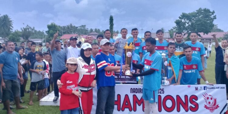 Dewi Sandra Astuti Mondo Tutup Tournament Sepakbola Nadira Cup 2025