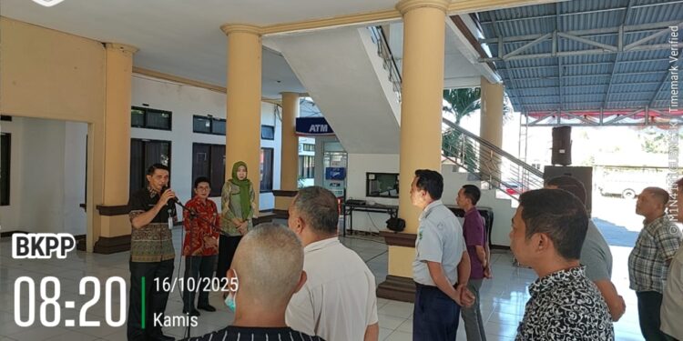 Pemkab Bolmong Gelar Pembinaan bagi Seluruh Sopir Kendaraan Dinas