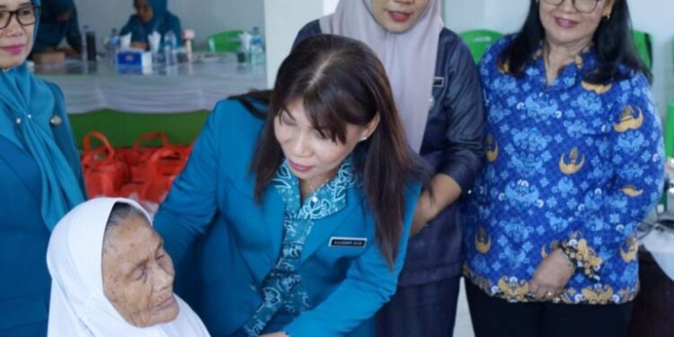 Momentum Hari Ibu, TP-PKK Bolmong Gelar Peduli Lansia
